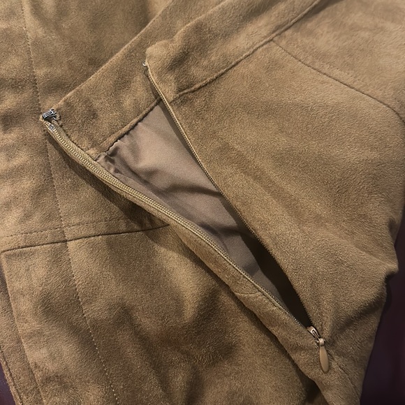 A&F skirt - Picture 4 of 5